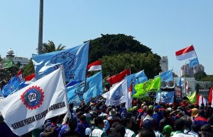 Demo Buruh di Seluruh Penjuru Negeri, Peringati Hari Buruh