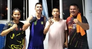 Atlet Tinju Kepri Lionel Efraim Melangkah ke Final POPNAS