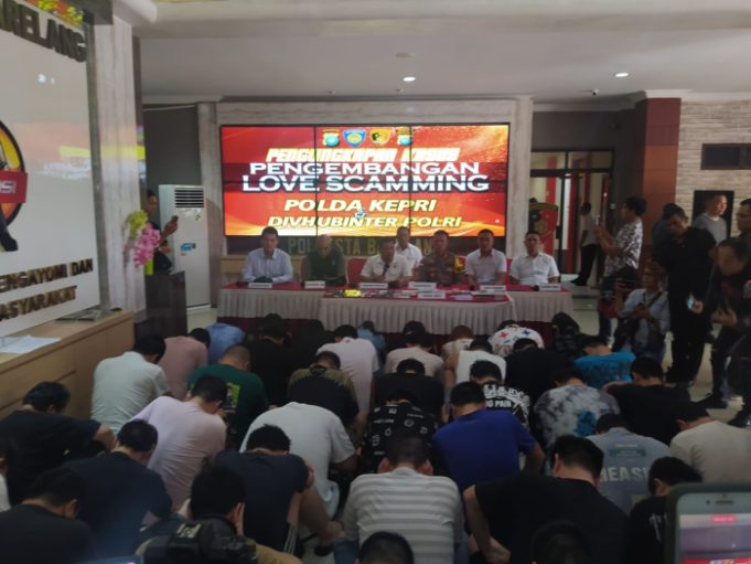 Polisi Kembali Tangkap 42 WN China yang Satu Jaringan dengan Sindikat Scamming di Batam