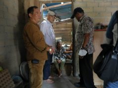 Penuh Kehangatan, Sudirman Saad Temui Nenek Amlah