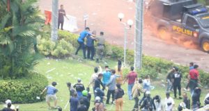 Aksi Damai Berakhir Ricuh, Korban Warga, Pegawai BP dan Aparat Kepolisian