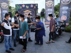 Pembagian Ratusan Sembako ke Warga oleh HDCI Kepri di Bike Fest 2023