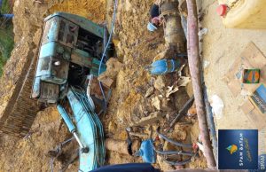 Pipa Saluran Air Patah Tertimpa Ekskavator, Perbaikan Pipa Dikebut 24 Jam Nonstop