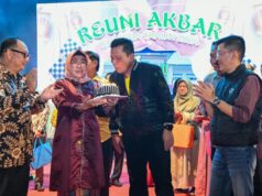 Gubernur Kepri Ansar Ahmad Hadiri Reuni Akbar SMAN 2 Tanjungpinang