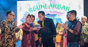 Gubernur Kepri Ansar Ahmad Hadiri Reuni Akbar SMAN 2 Tanjungpinang