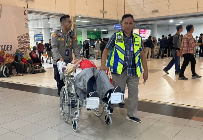 Bikin Heboh, Penumpang Batik Air ini Mendadak Jatuh Sakit saat Tiba di Batam, Ini Langkah Cepat Kapolda