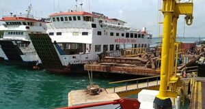 Loket Tiket Pelabuhan Punggur Terlambat Buka, Bikin Calon Penumpang Riuh