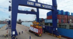 Triwulan I 2024, Volume Peti Kemas Pelabuhan Batam Catatkan Kinerja Positif