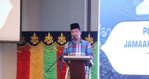 Lepas 731 JCH Batam, Muhammad Rudi Berpesan Jaga Kesehatan Fisik