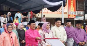 Gubernur Ansar Lepas Puluhan Ribu Peserta Pawai Ta’aruf MTQH Ke X Provinsi Kepri