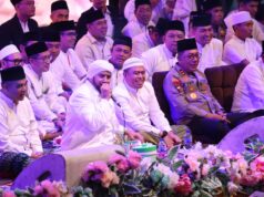 Kapolda Hadiri Acara Kepri Bersholawat Bersama Tokoh Nasional