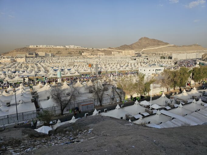 Temuan Timwas Haji DPR, AC Mati Hingga Overcapacity dan Jamaah Tidur di Luar Tenda