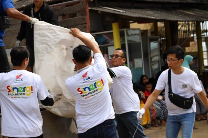 ESG Mission Green Kalcer dari PT Capella Dinamik Nusantara KEPRI: Peduli Lingkungan di Pantai Nongsa