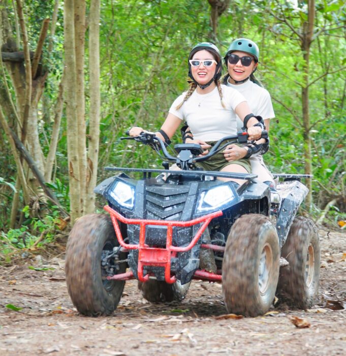 Keseruan Bermain Jetski dan ATV di HARRIS Resort Waterfront Batam