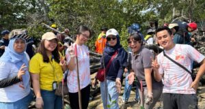The Ascott Regional Batam Memperingari Hari Mangrove Sedunia di Tanjung Uma