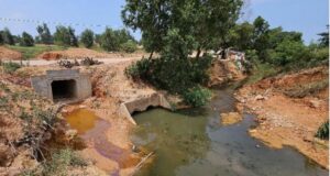 Banjir di Kawasan Sambau Diduga Adanya Tambang Pasir Ilegal dan Saluran Pelintas Terpasang lebih Tinggi dari Permukaan Air