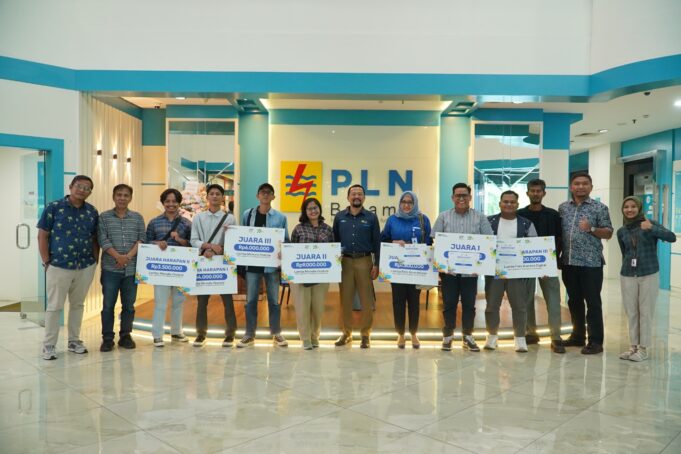 HUT ke 24, PLN Batam Serahkan Hadiah dan Sertifikat Lomba Menulis Feature dan Foto