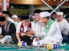 Ribuan Warga bersama Nyanyang dan Amsakar Hadiri Tabligh Akbar Ustad Das’ad Latif Di Bengkong