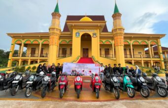 Honda Pererat Komunitas dengan Fashion Ride Stylo160 dan City Rolling Scoopy