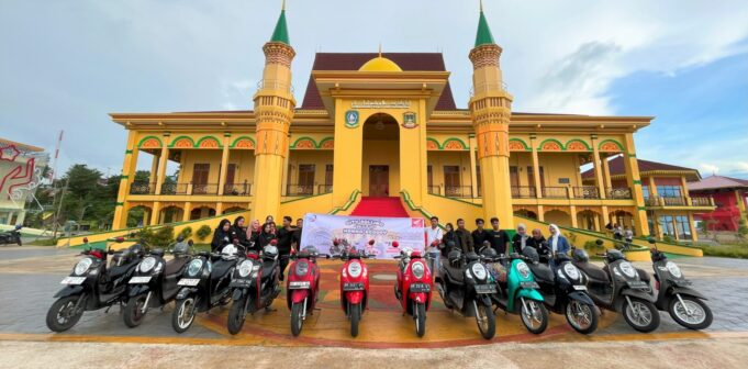 Honda Pererat Komunitas dengan Fashion Ride Stylo160 dan City Rolling Scoopy