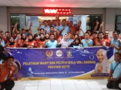 70 Pelatih dan Wasit Bola Voli Sukses Ikuti Program Sertifikasi Wasit dan Pelatih PBVSI Kepri