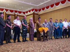 Gubernur Ansar Ahmad Serahkan DIPA dan TKD Tahun Anggaran 2025