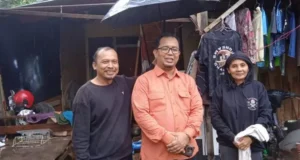 Korban Longsor di Seraya dan Sengkuang Disambangi Waka III DPRD Kepri Bahktiar