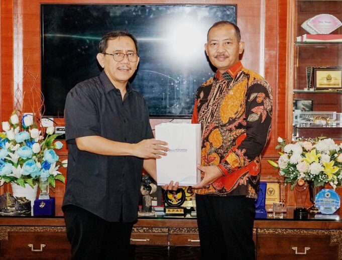 Sekdaprov Adi Apresiasi Dedikasi dan Kontribusi Mantan Kepala Perwakilan BI Kepri