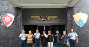 Wagub Kepri Terpilih Nyanyang Harris Pratamura Bersilaturahmi dengan Komandan Lanud RHF