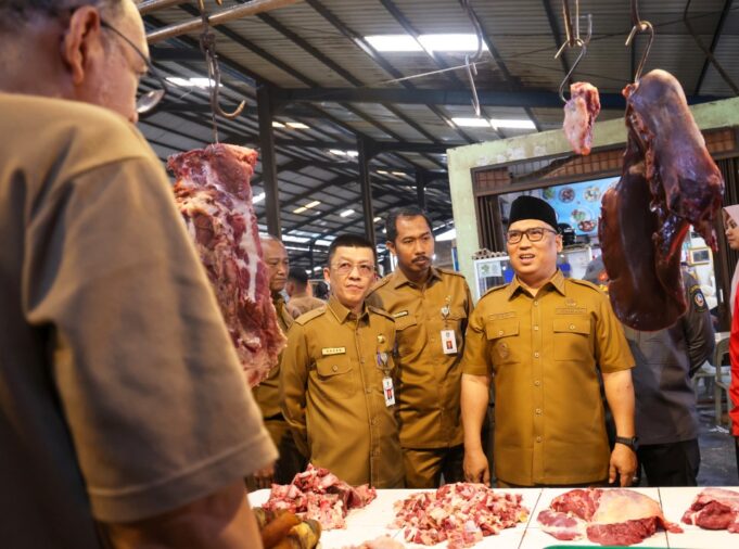 Jelang Ramadhan, Wagub Nyanyang Sidak Pasar Bintan Center dan Gudang Bulog Tanjungpinang