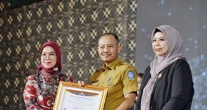 Sekda Kepri Hadiri Rapat Evaluasi Pilkada 2024, Apresiasi KPU atas Kesuksesan Penyelenggaraan