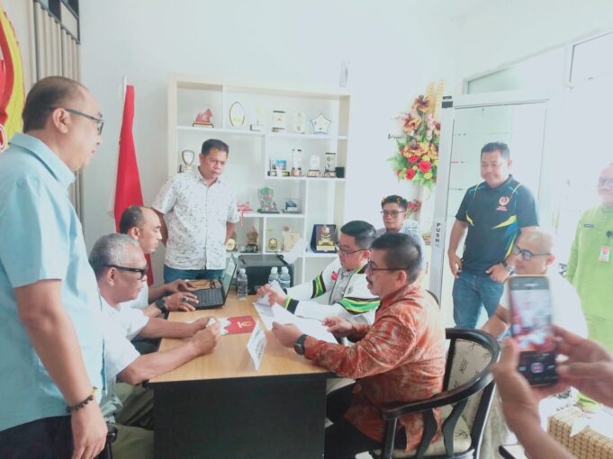 Usep RS Resmi Daftarkan Diri sebagai Calon Ketua Umum KONI Kepri 2025-2030