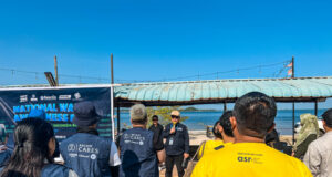 HARRIS Barelang Batam & YELLO Hotel Harbour Bay Batam Berkontribusi dalam Aksi Bersih-Bersih HPSN 2025 di Pantai Tanjung