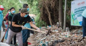 Hari Peduli Sampah, HARRIS Hotel Batam Center dan HARRIS Resort Waterfront Bersihkan Sampah di Tanjungriau