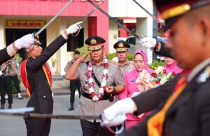 Berkantor Hari Perdana, Kapolda Kepri Brigjen Pol Asep Safrudin Disambut Upacara Welcome Parade