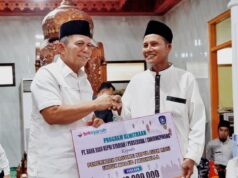 Gubernur Ansar Safari di Anambas, Serahkan Bantuan Rumah Ibadah