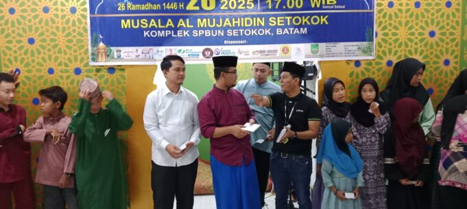 Kolaborasi Mushala Al Mujahidin Setokok dan Sahabat Inspirasi Batam Geler Bukber dan Santunan