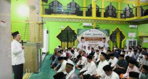 Gubernur Ansar dan Wagub Nyanyang Perkuat Kebersamaan dalam Safari Ramadan di Masjid Nurul Iman Batam