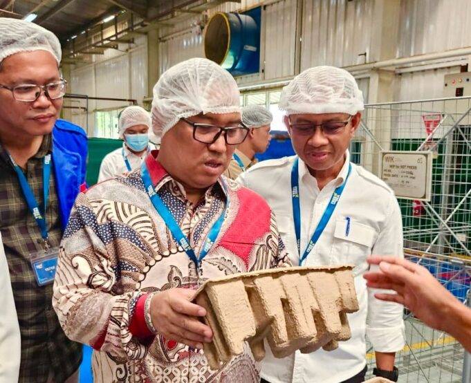 Wagub Nyanyang Kunjungi PT Free The Sea Tinjau Industri Daur Ulang Sampah Plastik di Batam