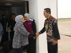 Wali Kota Batam Sambut Kehadiran Menteri PPPA dan Kemenko Kumham Imipas Wali Kota Batam Amsakar Achmad menyambut Menteri PPPA RI Arifah Choiri Fauzi di Bandara Hang Nadim, Rabu (23/4/2025).