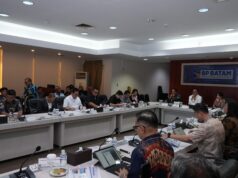 Wamen BUMN Dukung Penuh Pengembangan Pelabuhan Batu Ampar dan Bandara Hang Nadim Wakil Menteri BUMN RI, Dony Oskaria menyampaikan dukungannya atas rencana pengembangan Pelabuhan Batu Ampar dan Bandara Internasional Hang Nadim.