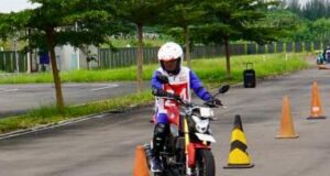 Tampil Gaya Saja Belum Cukup, Kenali Karakter Motor Biar Makin Aman Mengenal karakter motor baru itu penting banget, lho! Bukan cuma soal tampil gaya, tapi juga demi kenyamanan dan keselamatan di jalan.