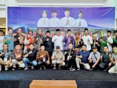 Wagub Nyanyang Hadiri Halalbihalal HKK Kota Batam, Ajak Rajut Kebersamaan Bangun Kepri Wakil Gubernur Kepulauan Riau, Nyanyang Haris Pratamura, menghadiri acara Halalbihalal Himpunan Keluarga Kerinci (HKK) Kota Sungai Penuh se-Kota Batam yang digelar di Mega Mall Batam Center, Minggu, (27/4).