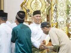 Wakil Gubernur Kepri Nyanyang Haris Pratamura Sholat Idul Fitri dan Gelar Open House Hari Pertama Lebaran di Kediamannya di Tiban Batam