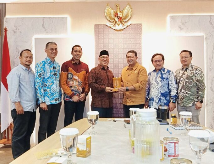 Kepada Wagub Nyanyang, Menteri Ekraf Dorong Kolaborasi Pusat-Daerah untuk Kembangkan Ekonomi Kreatif Berbasis Laut di Kepri