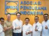 Dukungan APINDO untuk perjuangan PT PLN Batam mendapatkan Harga Gas Khusus PT PLN Batam bersilaturahmi dengan Ketua Asosiasi Pengusaha Indonesia (Apindo) Kota Batam, Rafky Rasyid pada Selasa (20/5). Sementara itu dari PT PLN Batam diwakili oleh Sekretaris Perusahaan, Zulhamdi, bersama Vice Presiden Niaga PT PLN Batam, Ika Patria Wardana.