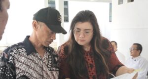 BP Batam Rencanakan Pembangunan Jaringan Pipa Baru ke Kampung Tua Piayu Laut BP Batam melalui Anggota Bidang Pelayanan Umum, Ariastuty Sirait melakukan peninjauan distribusi air bersih di Kampung Tua Piayu Laut, pada Rabu (7/5/2025).