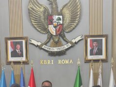 Fary Djemy Francis Temui Adm KBRI Roma, Bahas Peluang Investasi dan Rencana Pengembangan Batam Deputi Bidang Investasi dan Pengusahaan Badan Pengusahaan (BP) Batam, Fary Djemy Francis, melakukan kunjungan kerja ke Kedutaan Besar Republik Indonesia (KBRI) di Roma, Italia