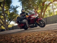 Rayakan Setengah Abad, AHM Hadirkan Honda Gold Wing Edisi Spesial PT Astra Honda Motor (AHM) memasarkan Honda Gold Wing edisi spesial perayaan 50 tahun di Indonesia.