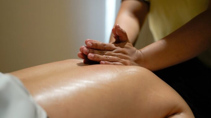 Aspa Spa Resmi Dibuka di HARRIS Barelang Batam Nikmati Relaksasi Premium dengan Diskon 15% untuk Anggota ASR & Paket Spesial Kamar + Spa HARRIS Barelang Batam dengan bangga menghadirkan Aspa Spa, fasilitas terbaru yang dirancang untuk melengkapi pengalaman menginap dengan sentuhan relaksasi yang menyegarkan.